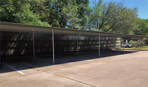 500 E 31st St, Bryan, TX 77803 photo 6