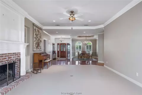 4708 Williamsburg Dr, Bryan, TX 77802 photo 14