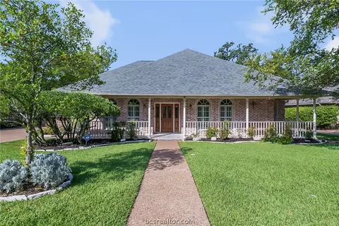 4708 Williamsburg Dr, Bryan, TX 77802 photo 1