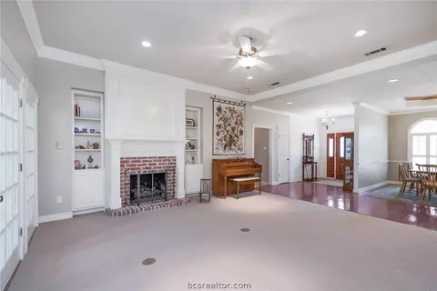 4708 Williamsburg Dr, Bryan, TX 77802 photo 13