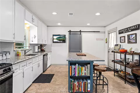 509 E North Ave E, Bryan, TX 77801 photo 8