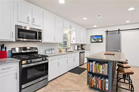 509 E North Ave E, Bryan, TX 77801 photo 9