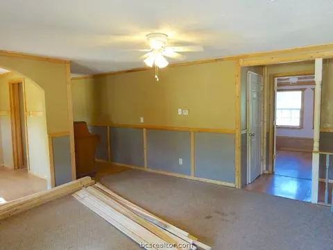 103 Hilltop Ct, Somerville, TX 77879 photo 4