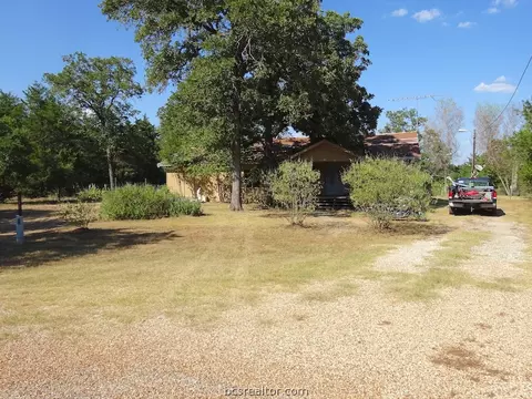 103 Hilltop Ct, Somerville, TX 77879 photo 10