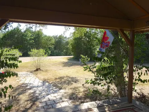 103 Hilltop Ct, Somerville, TX 77879 photo 8