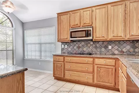 4104 Brompton Ln, Bryan, TX 77802 photo 14