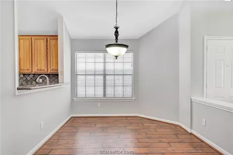 4104 Brompton Ln, Bryan, TX 77802 photo 8