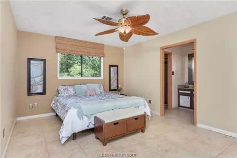 3202 Wilderness Rd, Bryan, TX 77807 photo 3