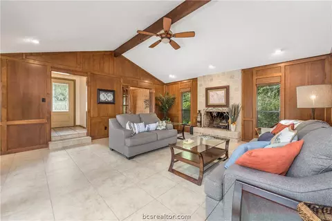 3202 Wilderness Rd, Bryan, TX 77807 photo 2