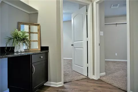 2028 Stubbs Dr, Bryan, TX 77807 photo 14
