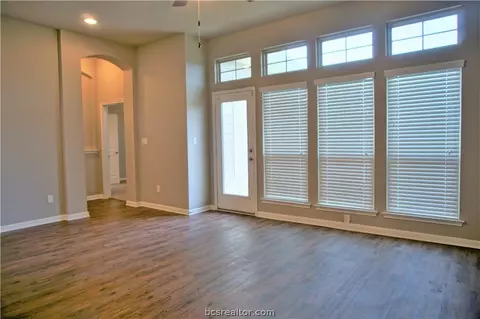 2028 Stubbs Dr, Bryan, TX 77807 photo 18