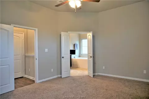 2028 Stubbs Dr, Bryan, TX 77807 photo 19