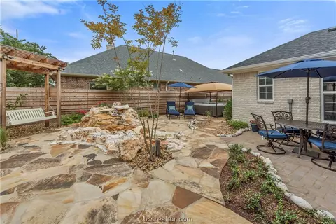 3104 Evan Dr, Bryan, TX 77802 photo 6