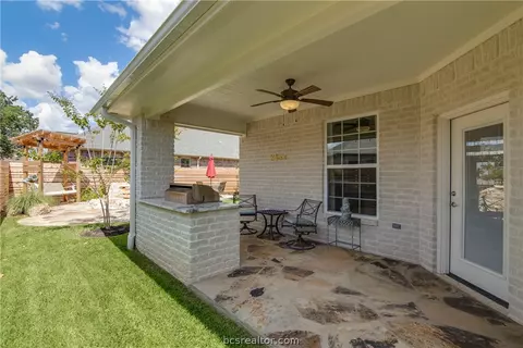 3104 Evan Dr, Bryan, TX 77802 photo 10