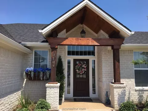 3104 Evan Dr, Bryan, TX 77802 photo 2