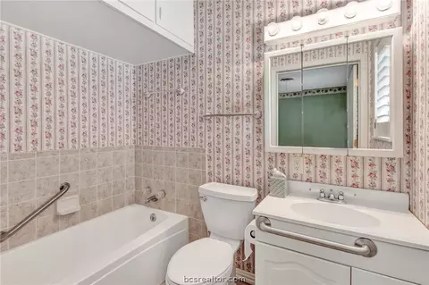 1728 Dillon, Bryan, TX 77803 photo 14
