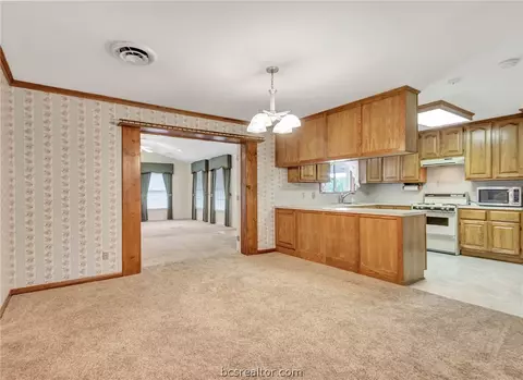 1728 Dillon, Bryan, TX 77803 photo 7