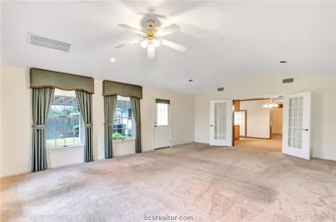 1728 Dillon, Bryan, TX 77803 photo 4