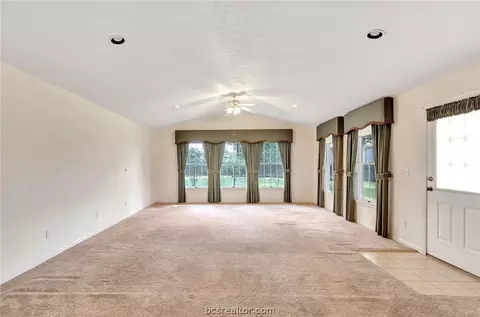 1728 Dillon, Bryan, TX 77803 photo 5