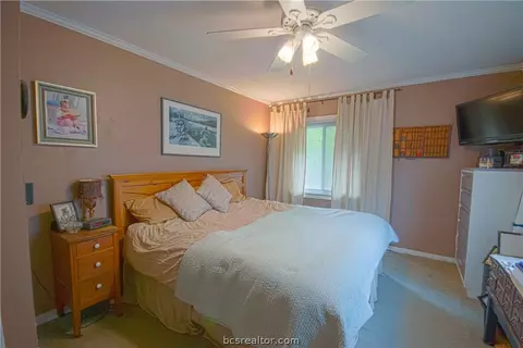 403 Gilbert St, Bryan, TX 77801 photo 9