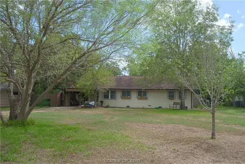 403 Gilbert St, Bryan, TX 77801 photo 1