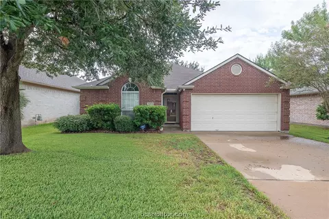 2620 Trophy Dr, Bryan, TX 77802 photo 1
