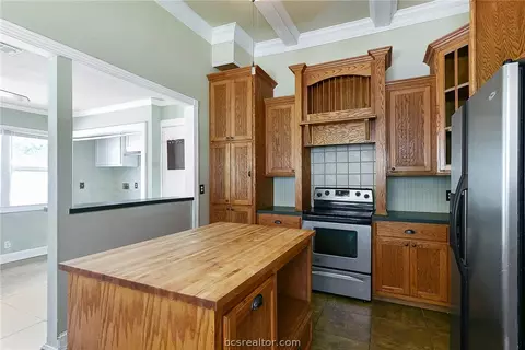 810 E 30th St, Bryan, TX 77803 photo 7
