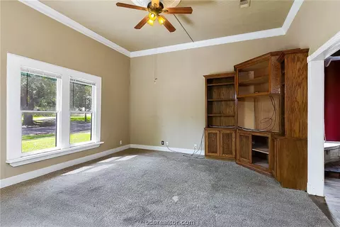 810 E 30th St, Bryan, TX 77803 photo 4