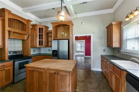 810 E 30th St, Bryan, TX 77803 photo 8