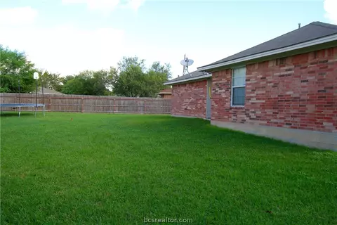2501 Pinon Ct, Bryan, TX 77802 photo 17