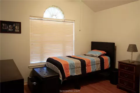 2501 Pinon Ct, Bryan, TX 77802 photo 9