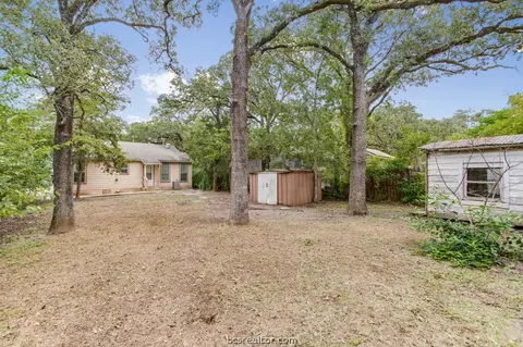 1319 Graham Dr, Bryan, TX 77803 photo 11