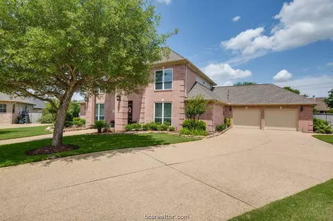 3705 Creston Ln, Bryan, TX 77802 photo 2