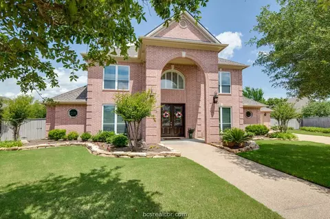 3705 Creston Ln, Bryan, TX 77802 photo 3