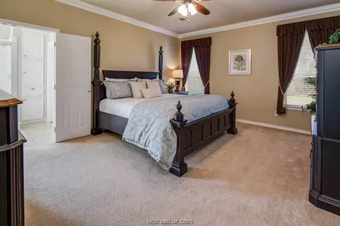 3705 Creston Ln, Bryan, TX 77802 photo 14