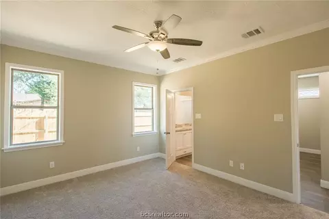 411 Wallace St, Bryan, TX 77803 photo 14