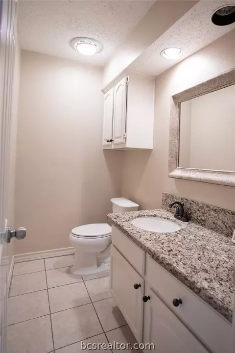 2216 E Briargate Dr, Bryan, TX 77802 photo 16