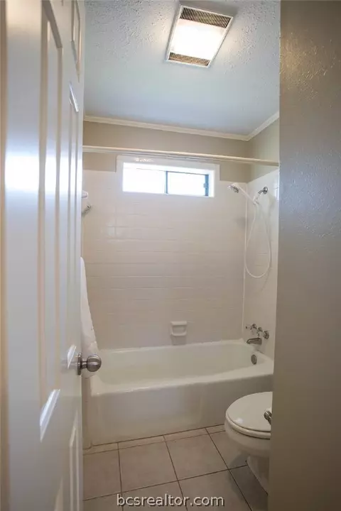 2216 E Briargate Dr, Bryan, TX 77802 photo 19