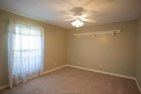 2216 E Briargate Dr, Bryan, TX 77802 photo 17