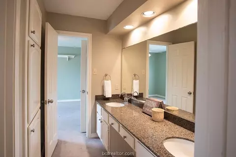 2216 E Briargate Dr, Bryan, TX 77802 photo 18
