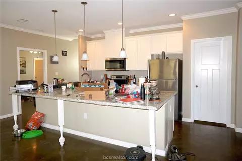 207 Tee, Bryan, TX 77801 photo 3