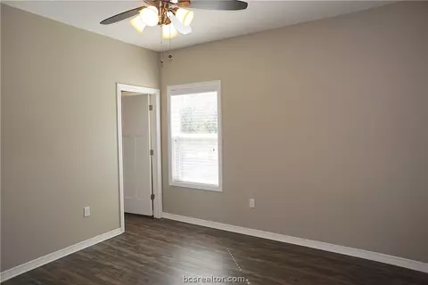 207 Tee, Bryan, TX 77801 photo 11