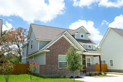 3204 Link, Bryan, TX 77801 photo 1