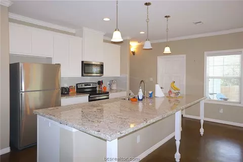 3204 Link, Bryan, TX 77801 photo 6