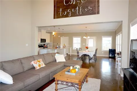 3204 Link, Bryan, TX 77801 photo 3