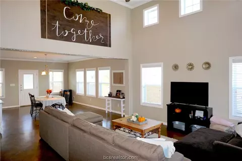3204 Link, Bryan, TX 77801 photo 5