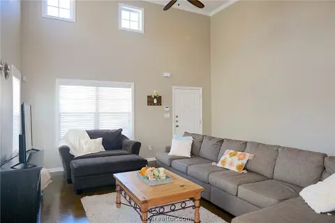 3204 Link, Bryan, TX 77801 photo 4