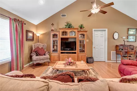 7455 Welch Rd, Bryan, TX 77808 photo 7