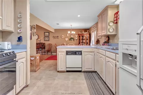 7455 Welch Rd, Bryan, TX 77808 photo 11