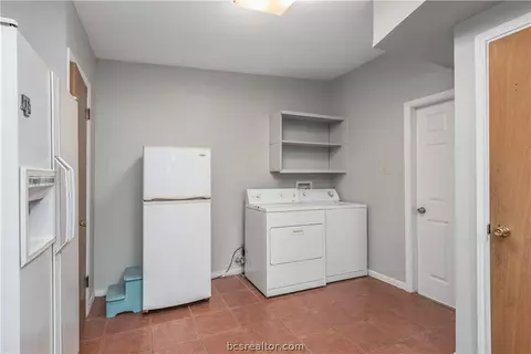 807 Vine St, Bryan, TX 77802 photo 9